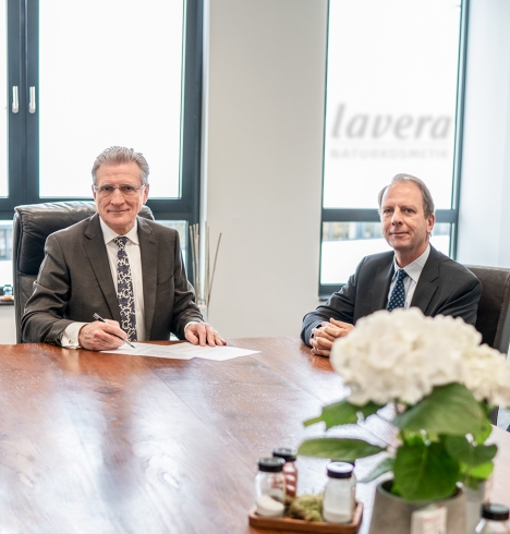 Lavera Naturkosmetik: Laverana wird Stiftung -